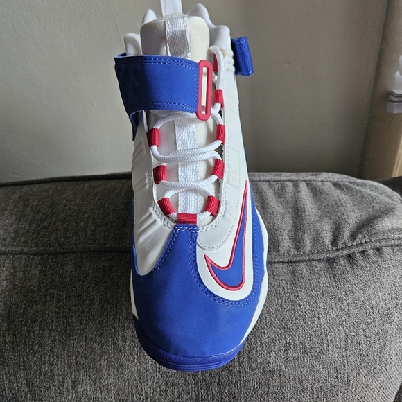 Nike Blue and White Sneakers with Pink Accents - Picture 3 of 6